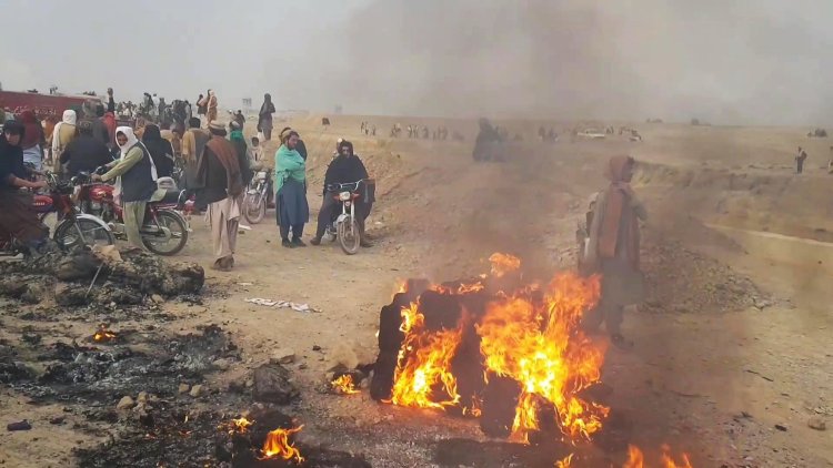 Taliban firing at Pakistan border kills six civilians