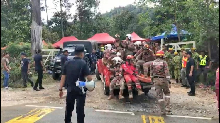 Sixteen killed, 17 missing in Malaysia landslide