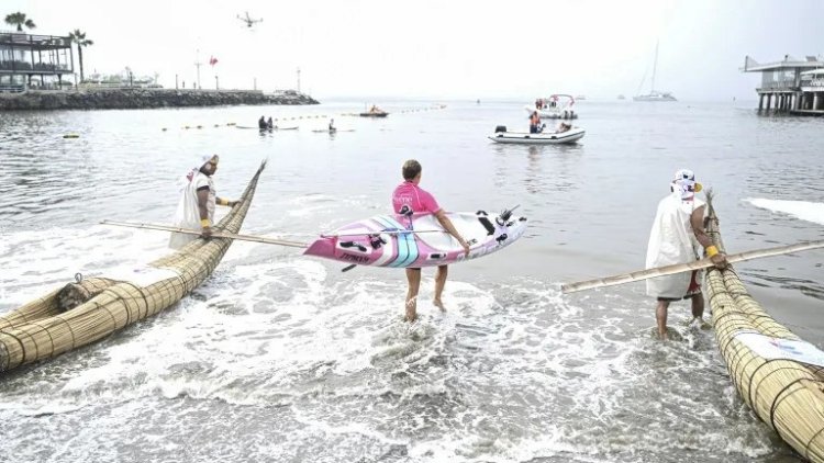 Six women begin 8,000 kilometer paddleboard charity journey from Peru to French Polynesia