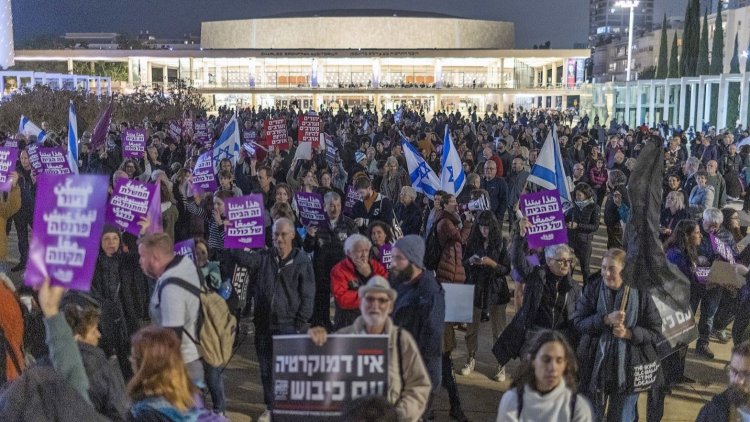 Israelis protest new Netanyahu government