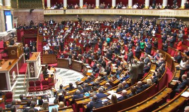 French parliament debates pension reform as new strike looms