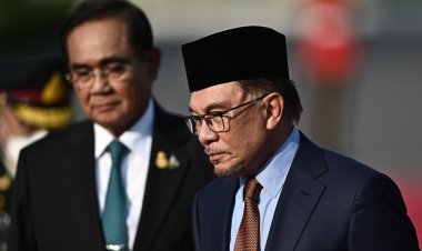 Malaysia's Anwar pledges help on peace process in Thailand's south