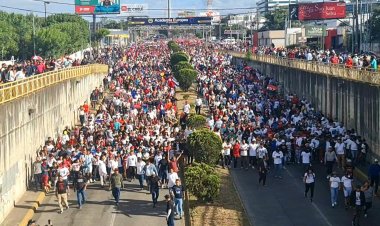 Thousands march in Nicaragua in support of govt opponents' expulsion