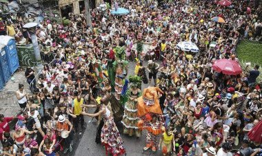 'Rebirth' in Rio as carnival street parties return