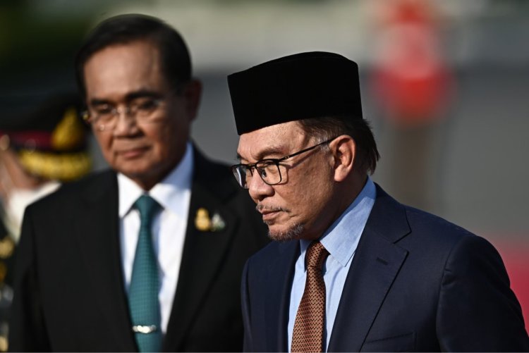 Malaysia's Anwar pledges help on peace process in Thailand's south