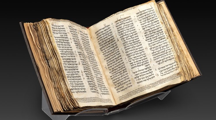 World's oldest near-complete Hebrew Bible heads to auction