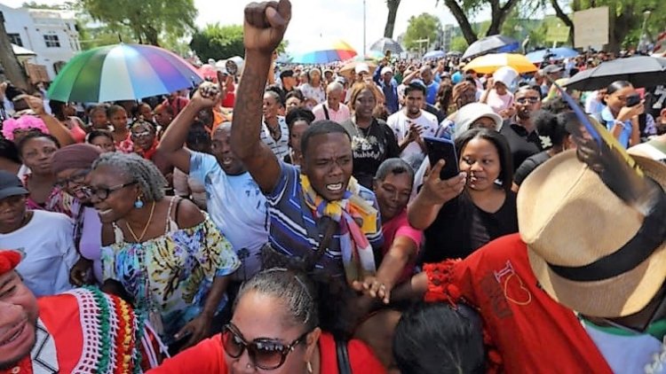 Clashes at living cost protests in Suriname