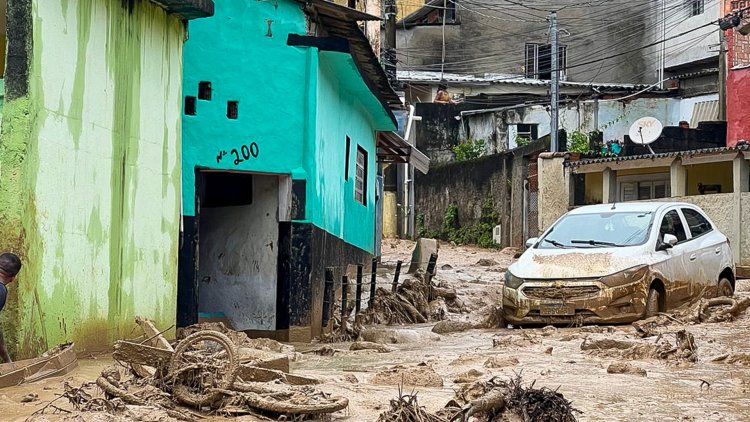 Lula visits disaster zone after Brazil floods kill 36