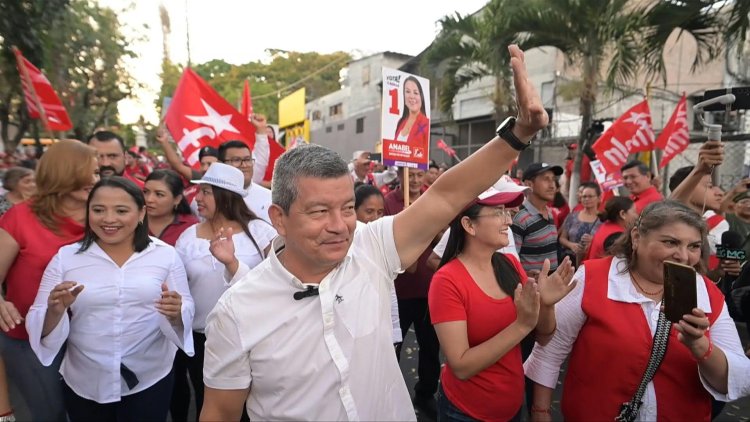 El Salvador Election: Rivals Vie for Presidency