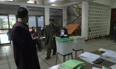 Pakistan Votes Amid Rigging Allegations