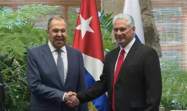 Lavrov Criticizes West's Tactics in Cuba Visit