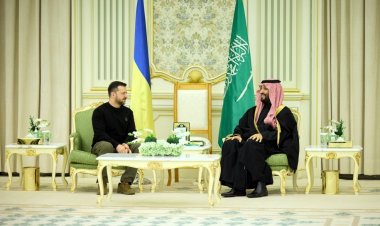 Zelensky in Saudi Arabia for Peace Talks