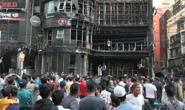 Tragic Fire in Dhaka Kills Dozens