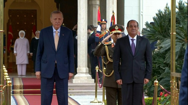 Erdogan Visits Cairo Amid Thaw