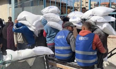 Gaza Truce Talks Continue Amid Famine Threat