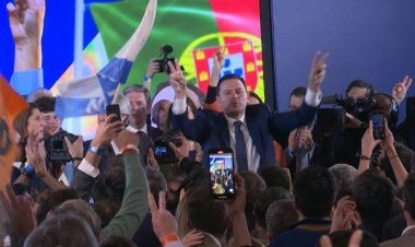 Portugal's Center-Right Narrowly Wins