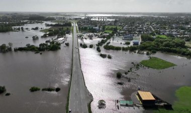 Uruguay Floods Displace Thousands
