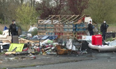 Evacuation of Roma-Bulgarian Camp near Paris Olympics
