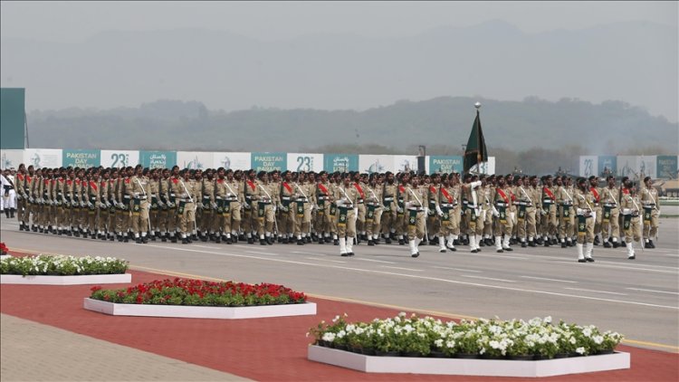 Pakistan's National Day Celebrations Showcase Military Might