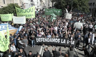 Protests Over University Budget Cuts in Buenos Aires