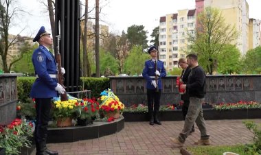 Zelensky Warns of Nuclear Threat