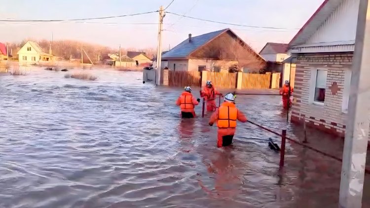 Major Flood Hits Orsk, Threatens Orenburg