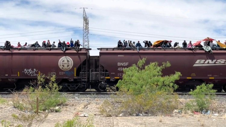 Migrant Train Arrivals Risk Lives