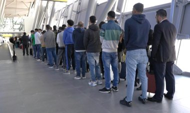 Chile Expels Venezuelans to Caracas