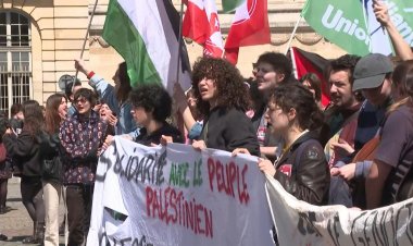 Paris Police Evacuate Gaza Protest at Sciences Po
