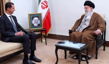 Ayatollah Khamenei Receives Assad for Condolences