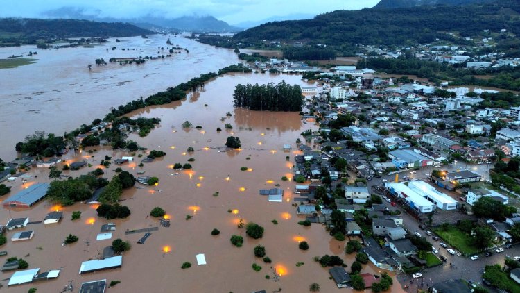 Deadly Floods and Mudslides Strike Southern Brazil