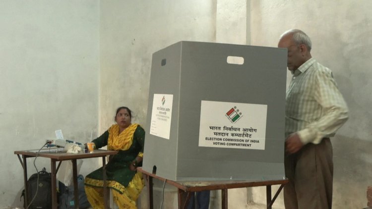 Indians vote in third phase of mega-election