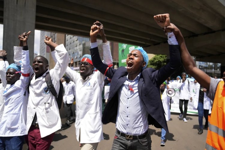 Kenya Signs Deal with Striking Doctors