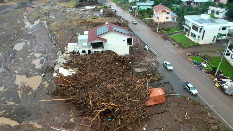 Southern Brazil: Floodwaters Rise Again Amidst Evacuation Surge