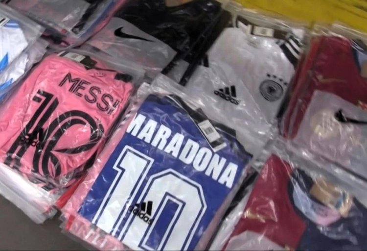 Spanish Police Seize 11 Tonnes of Fake Football Shirts