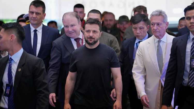 Zelensky in Singapore, Seeks Support for Ukraine