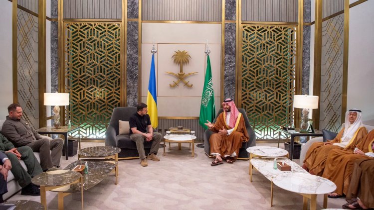 Zelensky Holds Talks with Saudi Crown Prince on Peace Summit