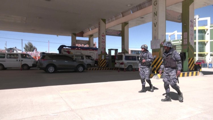 Bolivia Deploys Military to Guard Fuel Stations