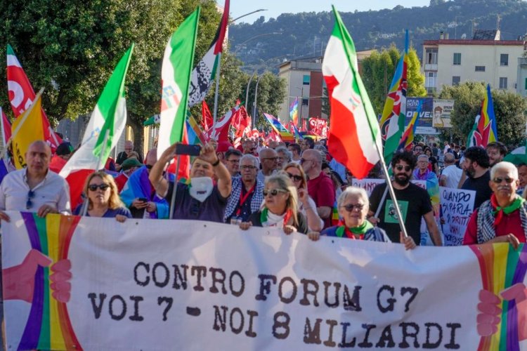 Hundreds Protest G7 Summit in Southern Italy