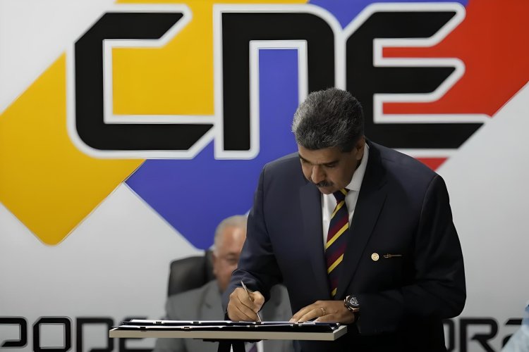 Maduro Signs Election Pact; Opposition Abstains