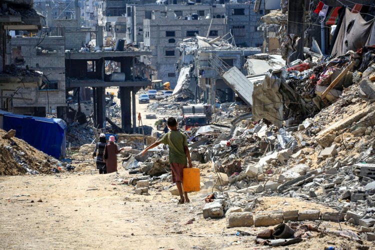 Israeli Airstrikes Kill at least  39 in Gaza City