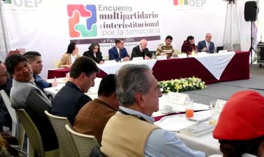 Bolivia's Ruling Party Factions Clash in La Paz