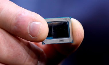 Chip stocks tumble on fears of tighter China curbs