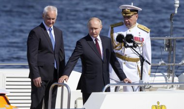 Putin Warns U.S. Over Long-Range Missiles