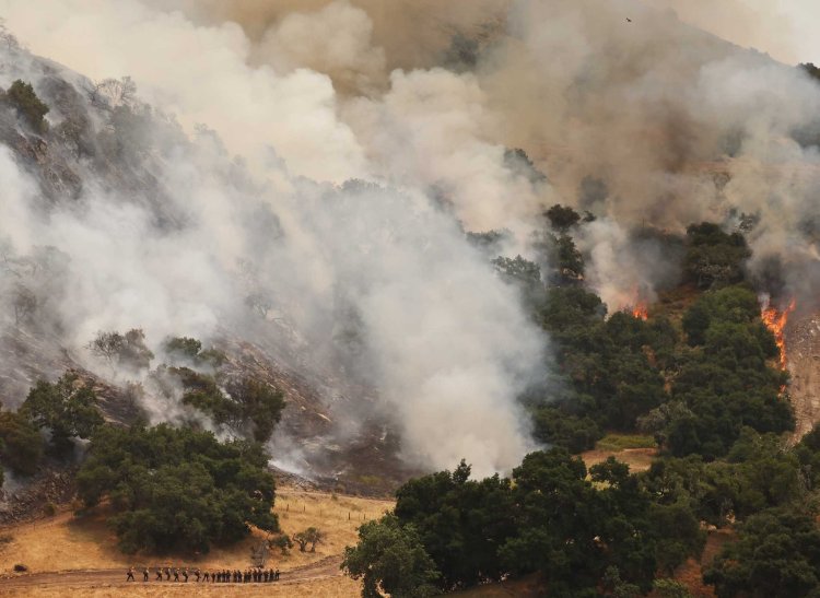 Santa Barbara Wildfire Threatens Neverland Ranch