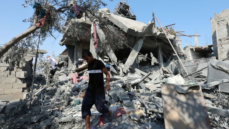 Israeli Airstrike Kills Dozens in Gaza