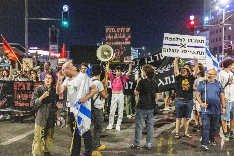 Mass Protests in Tel Aviv for Hostage Release