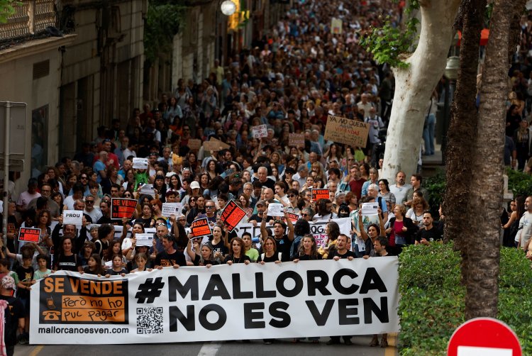 Palma Protests Erupt Against Overtourism