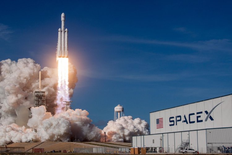 SpaceX Eyes Rocket Landings Near Australia