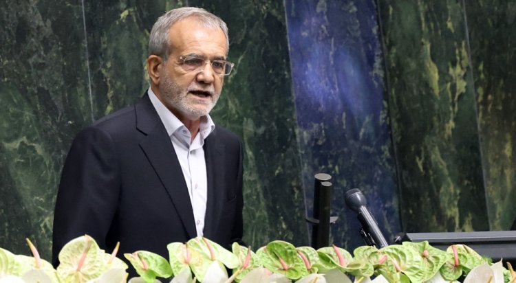 Iranian President Pezeshkian Takes Oath